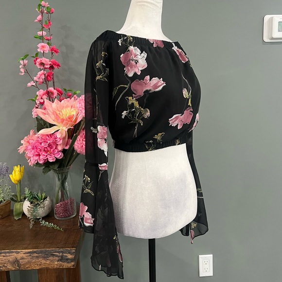 Blue Blush Cropped Long Sleeve - Picture 4 of 12